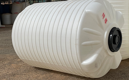 助力环保新里程，万科华洁礼县塑料桶在各行各业中的应用