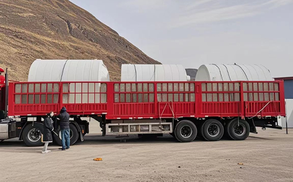 礼县塑料桶装车完毕准备运输中