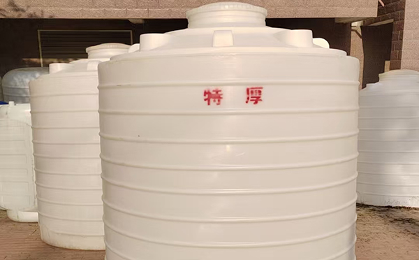 特厚礼县塑料桶批量交付实录：强化结构应对严苛储运环境